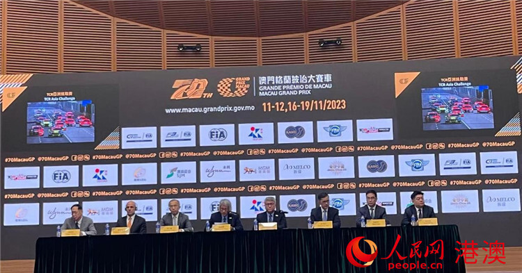 >2025新澳门正版免费挂牌灯牌和2025今晚必出三肖,全面释义、解释与落实与警惕虚假宣传-全面释义、解释与落实 解析与释义